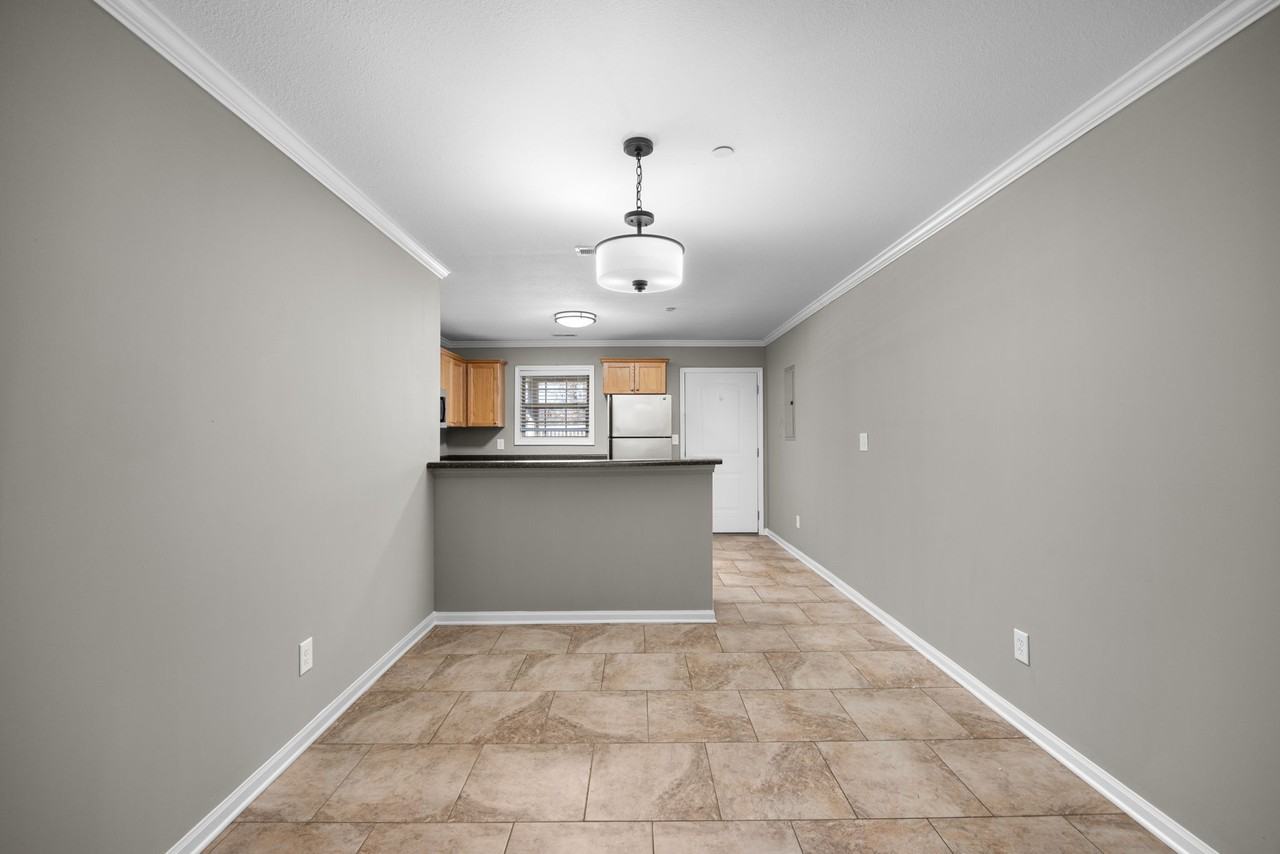 102 Summerfield Place - Photo 3 of 12