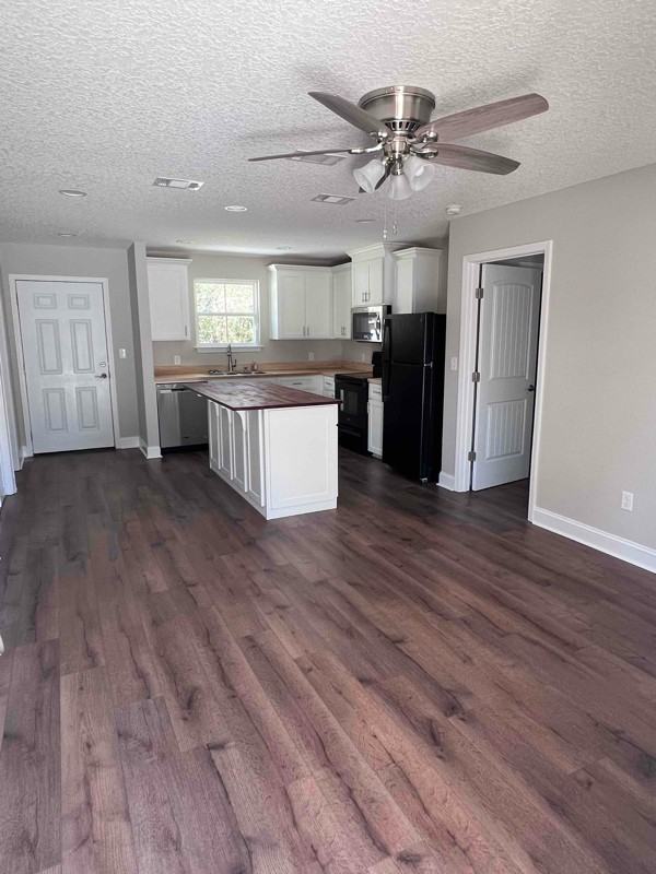 114 N Deborah Cir - Photo 3 of 14