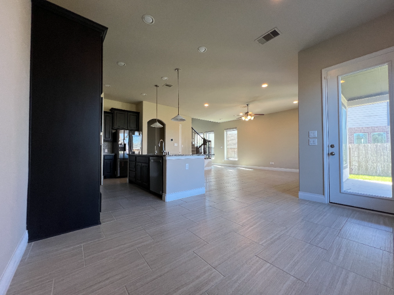 9415 Scanlan Heights Ln - Photo 6 of 24