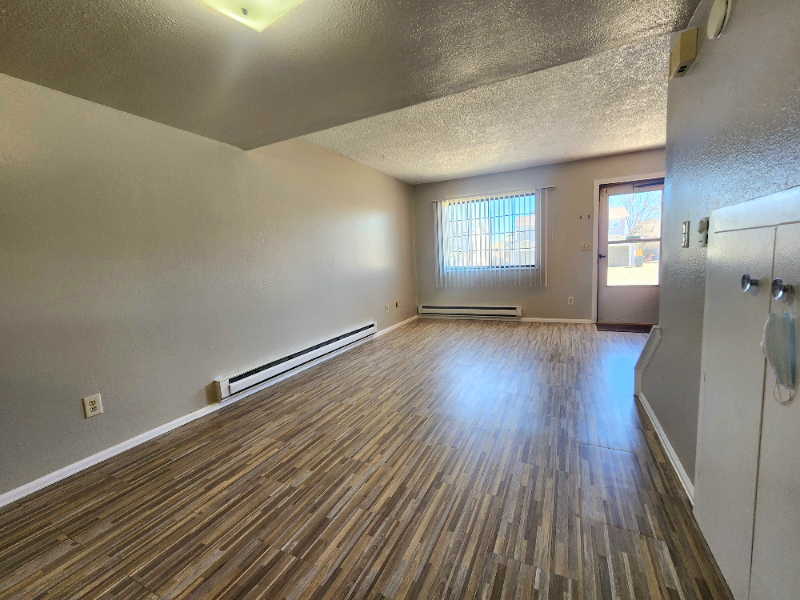 63 Castle Royal Dr - Photo 3 of 14