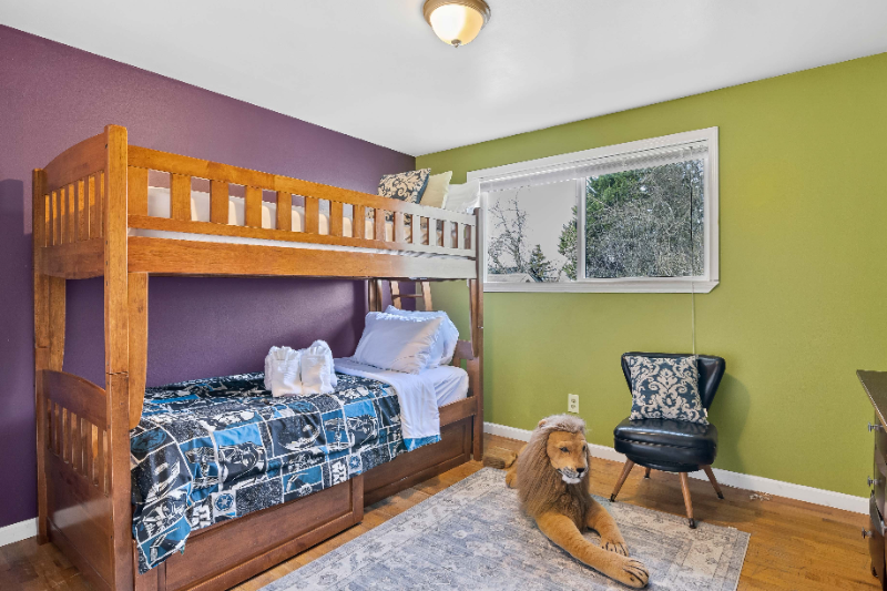 9813 62nd Ave S - Photo 4 of 18