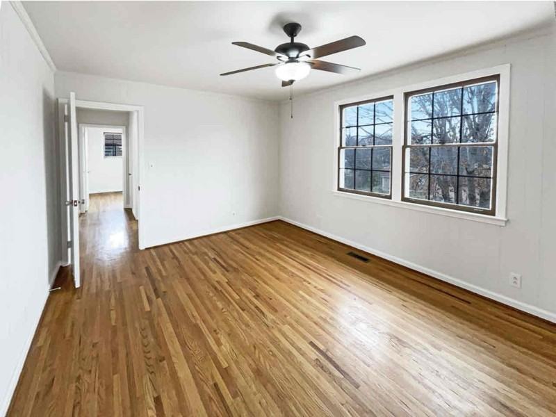 1217 Commerce St #A - Photo 5 of 11