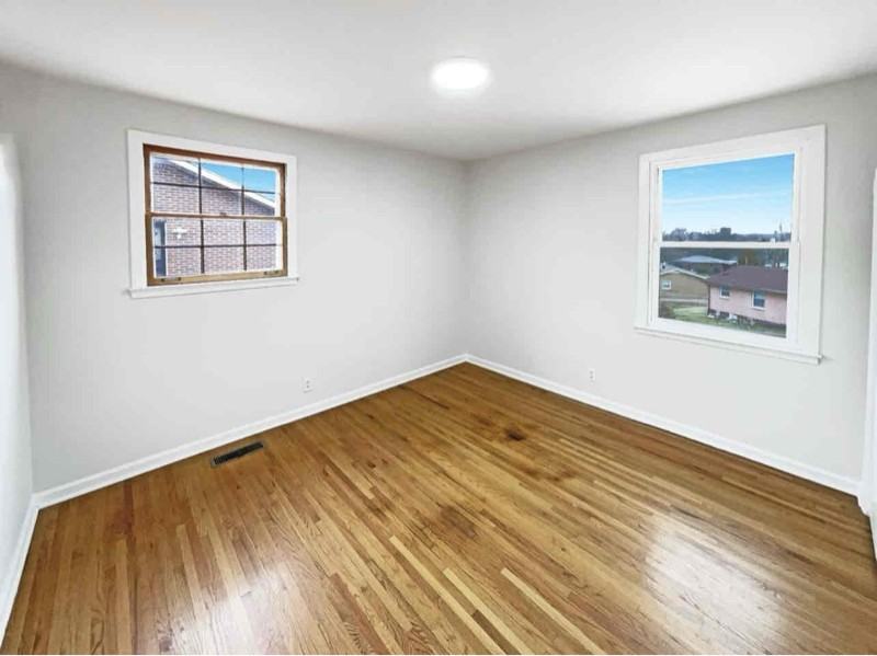 1217 Commerce St #A - Photo 6 of 11