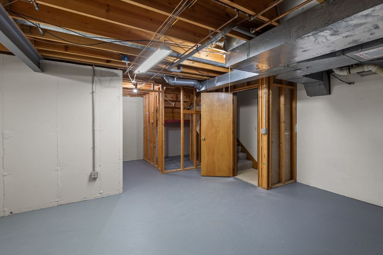 445 Meramec Way - Photo 6 of 38