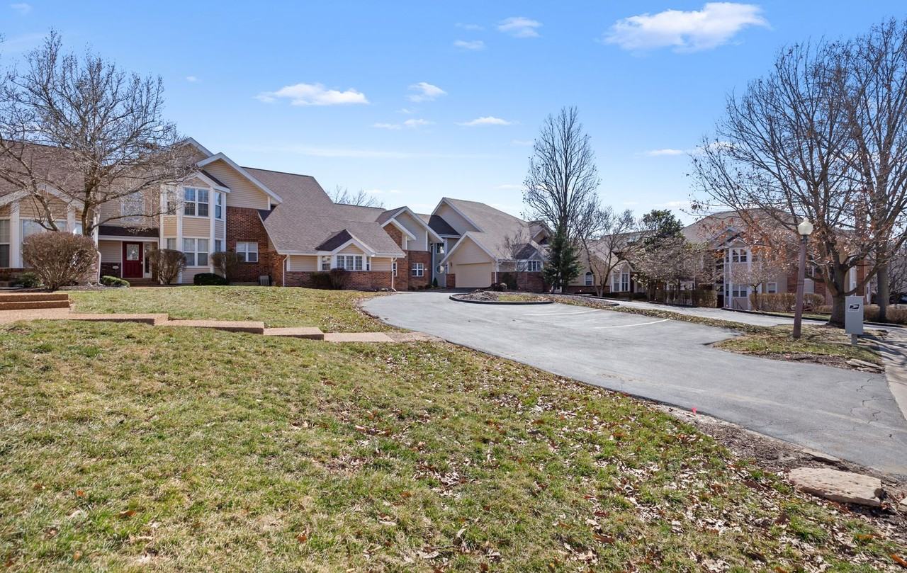 445 Meramec Way - Photo 2 of 38