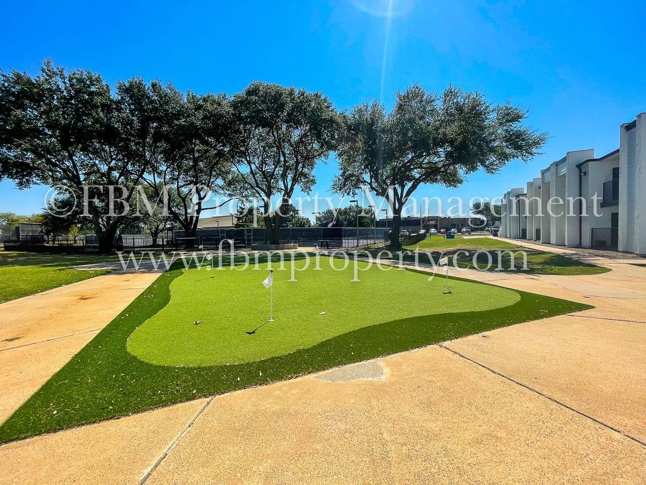 2401 Yorkstown Dr #216 - Photo 5 of 23