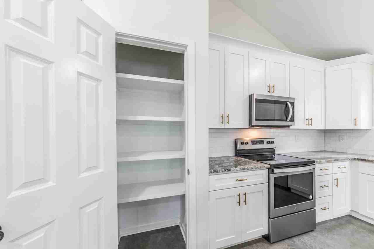 330 Jeanette St Trlr A - Photo 5 of 12