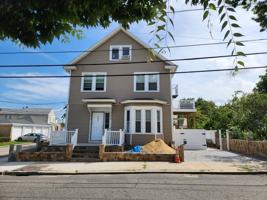 featured image of 121 Ledge St