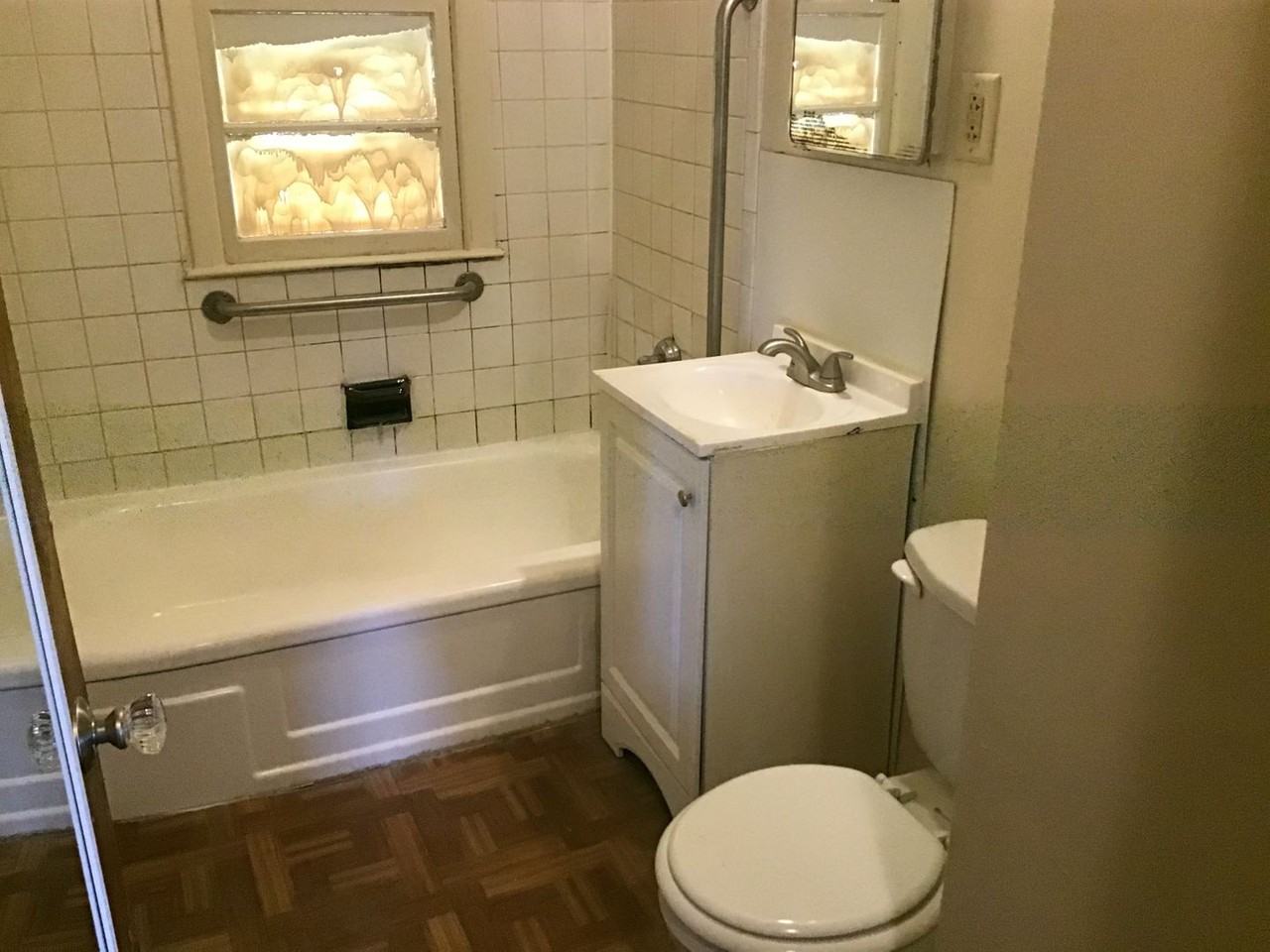 6046 N 40th St - Photo 3 of 11