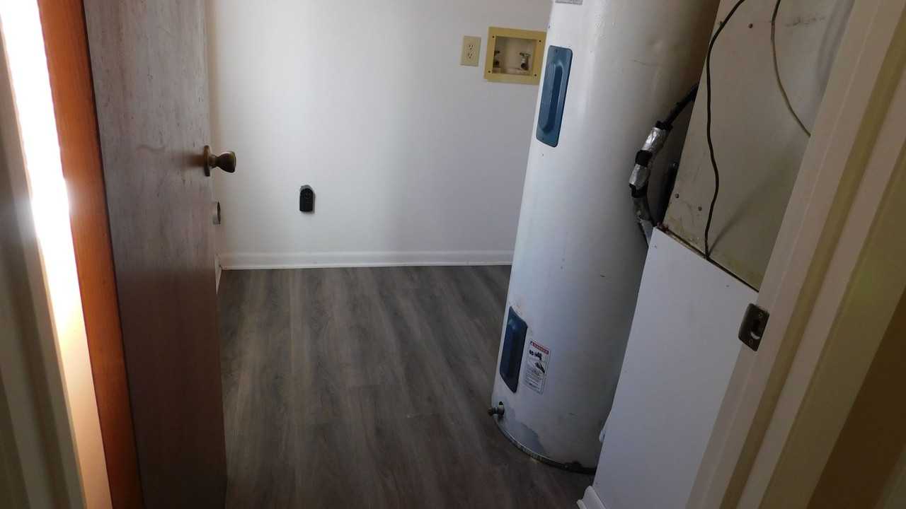 226 Candlebrook Dr - Photo 2 of 8