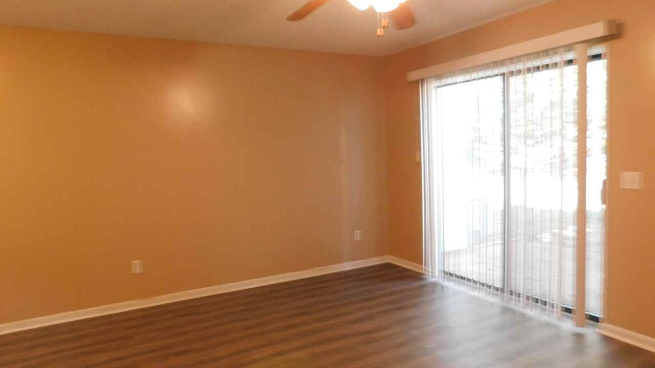 226 Candlebrook Dr - Photo 4 of 8