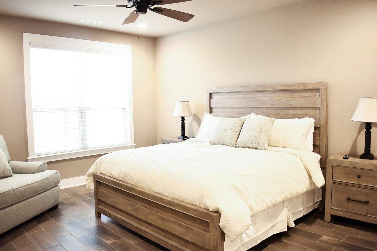 724 N Malbec Rd - Photo 6 of 17