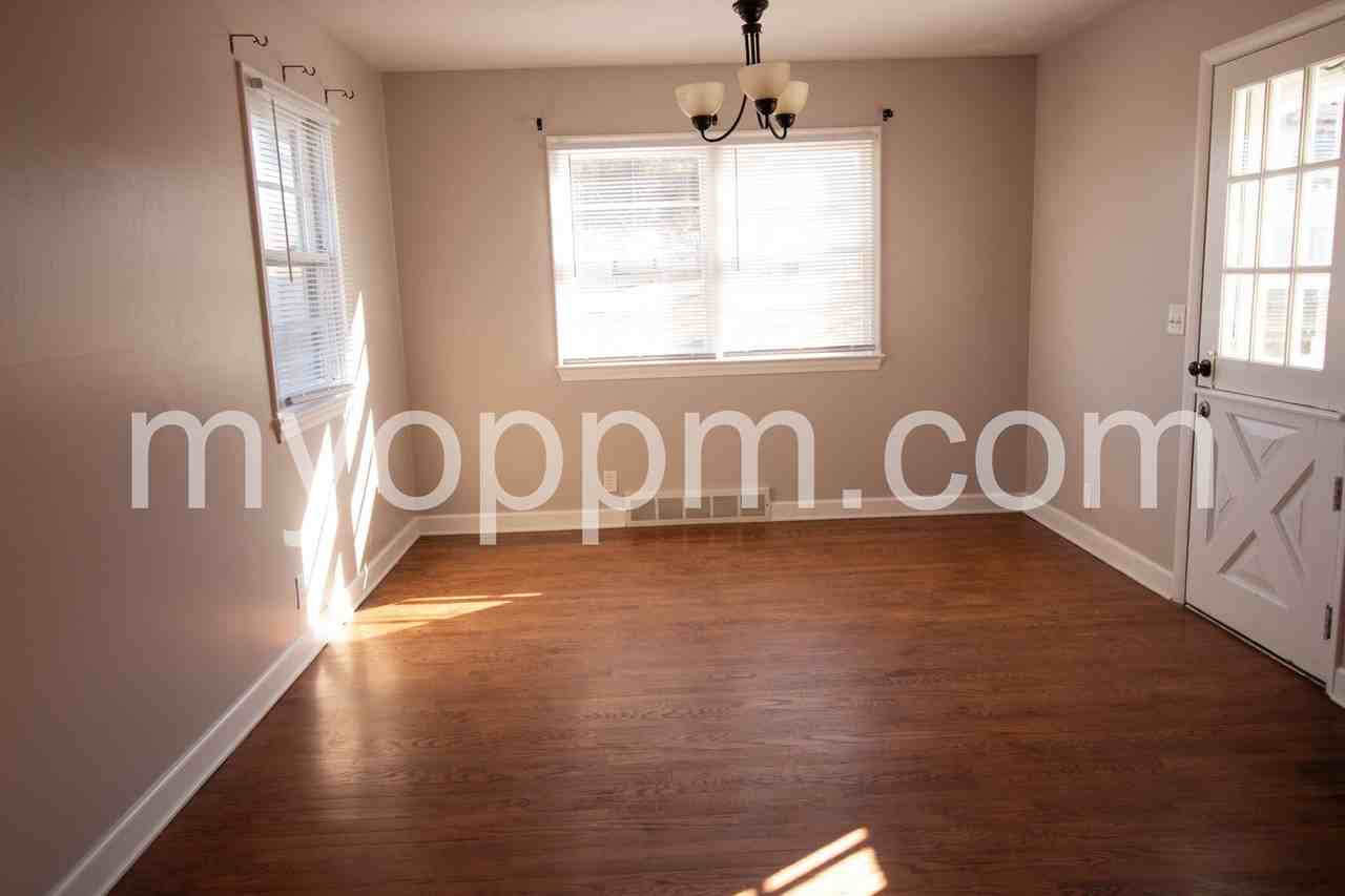2321 S 49th St - Photo 6 of 34