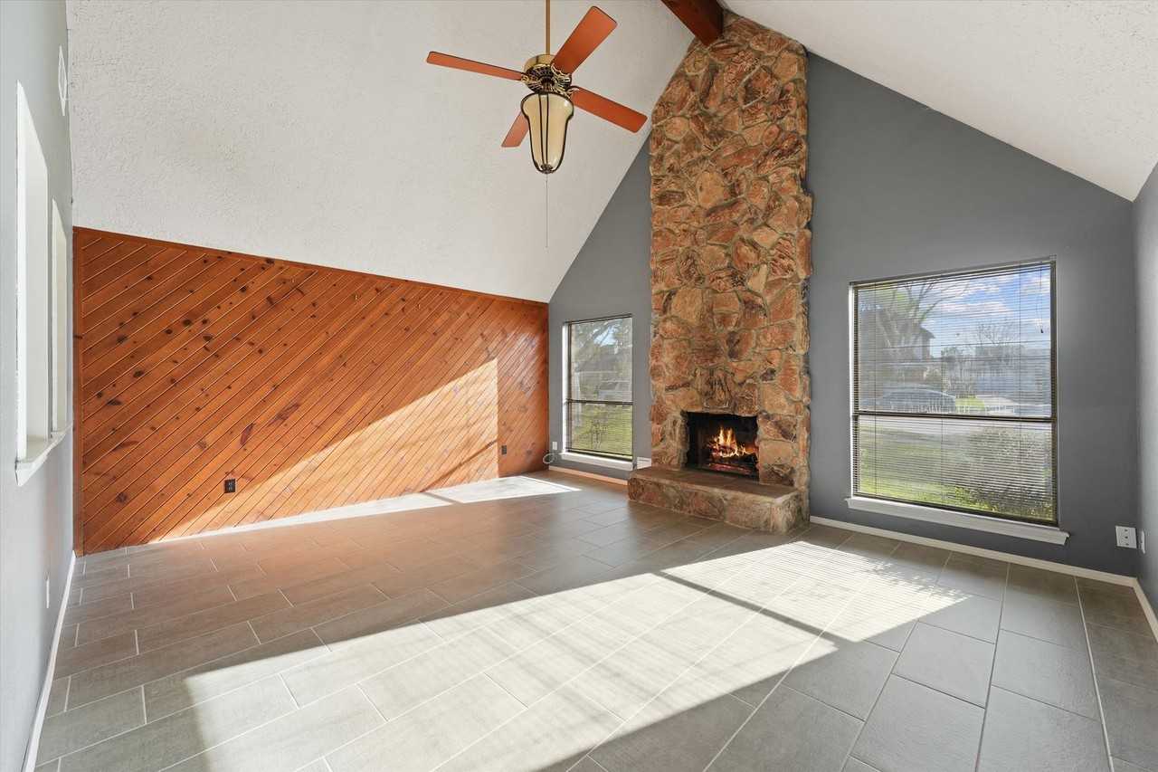 6522 Mona Vista Dr - Photo 3 of 19