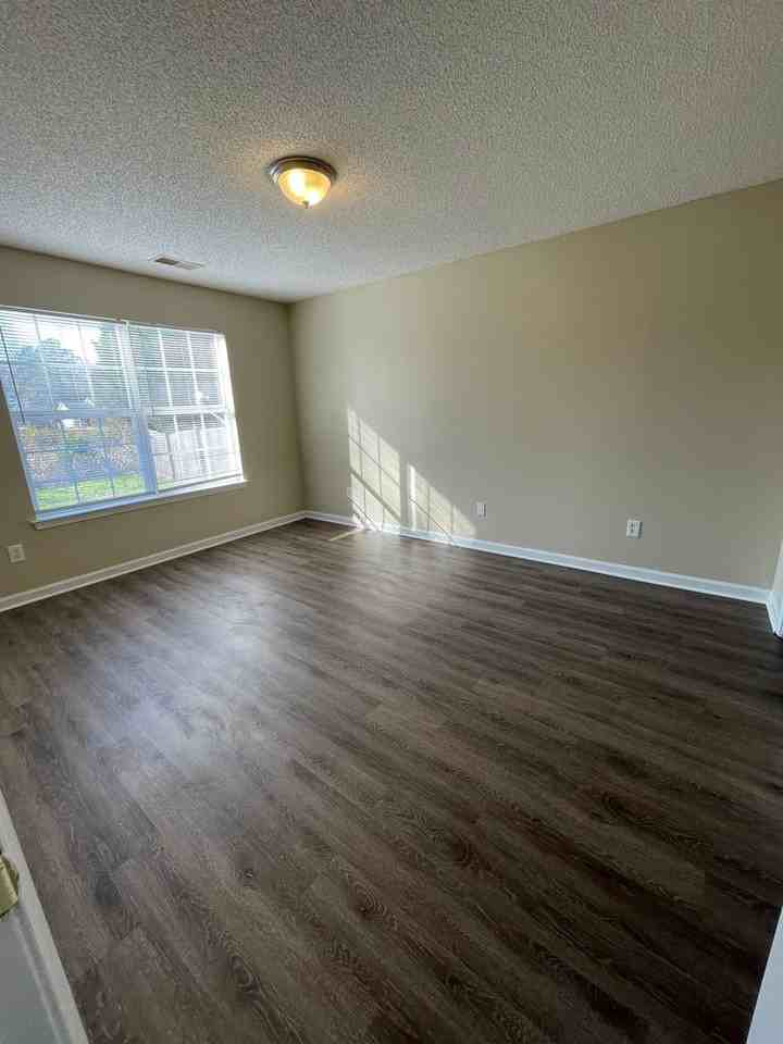 549 Blue Lake Dr - Photo 6 of 14