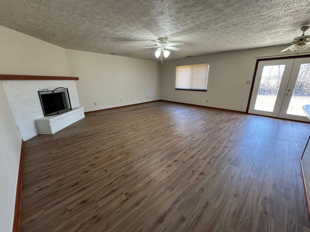 378 Boonesboro Rd - Photo 3 of 22