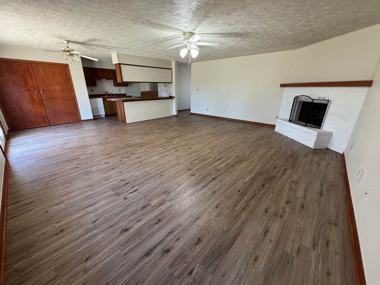 378 Boonesboro Rd - Photo 4 of 22