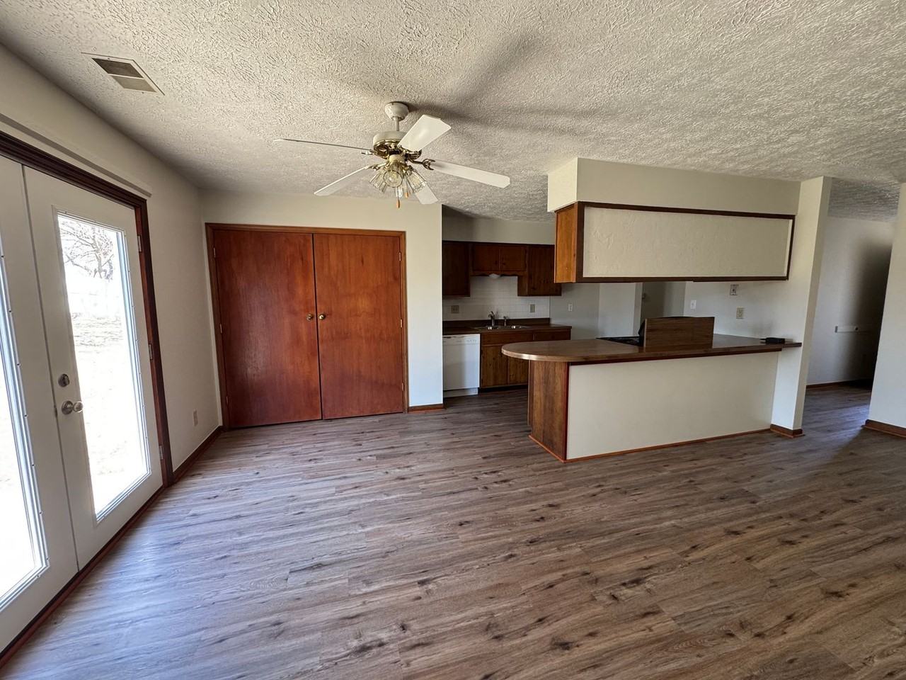378 Boonesboro Rd - Photo 5 of 22