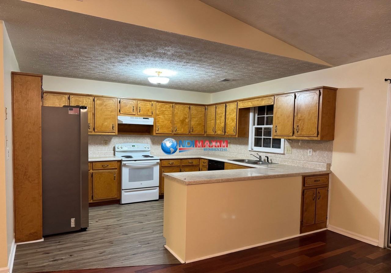 1563 Pine Glen Cir - Photo 5 of 16