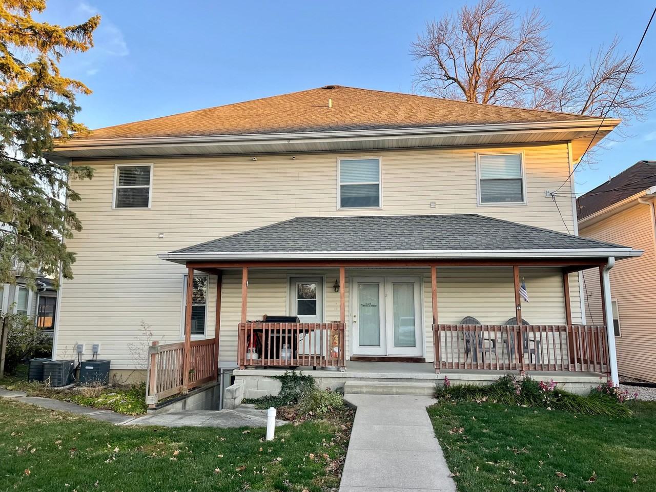 410 W Washington - Photo 2 of 3