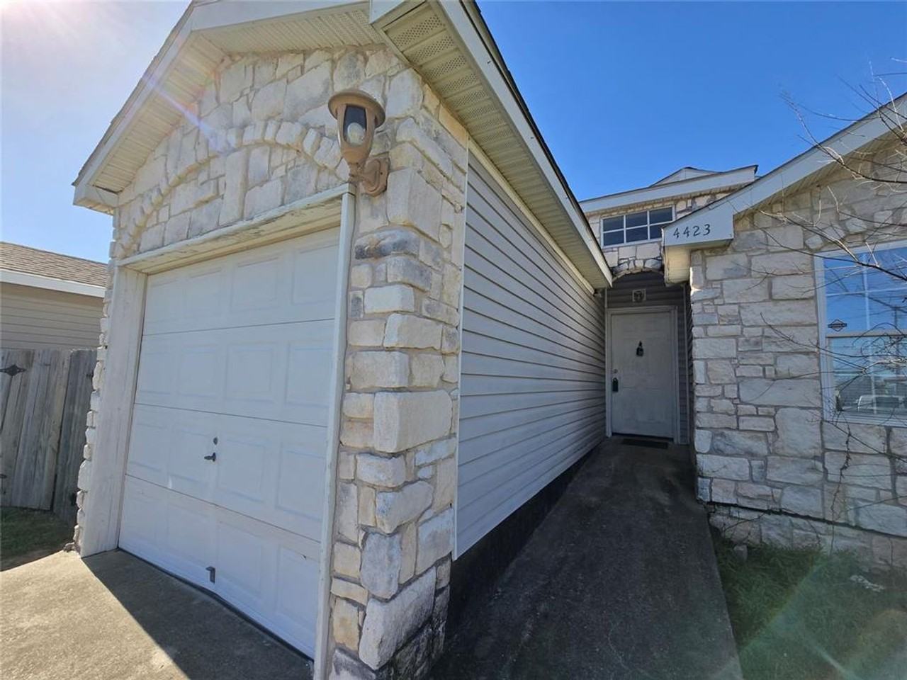 4423 Magin Meadow Dr - Photo 2 of 11