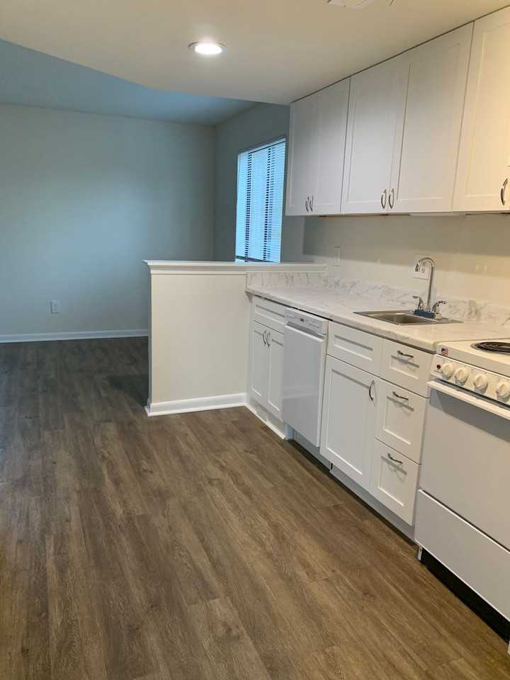 4752 Seahawk Sq #B1 - Photo 6 of 14