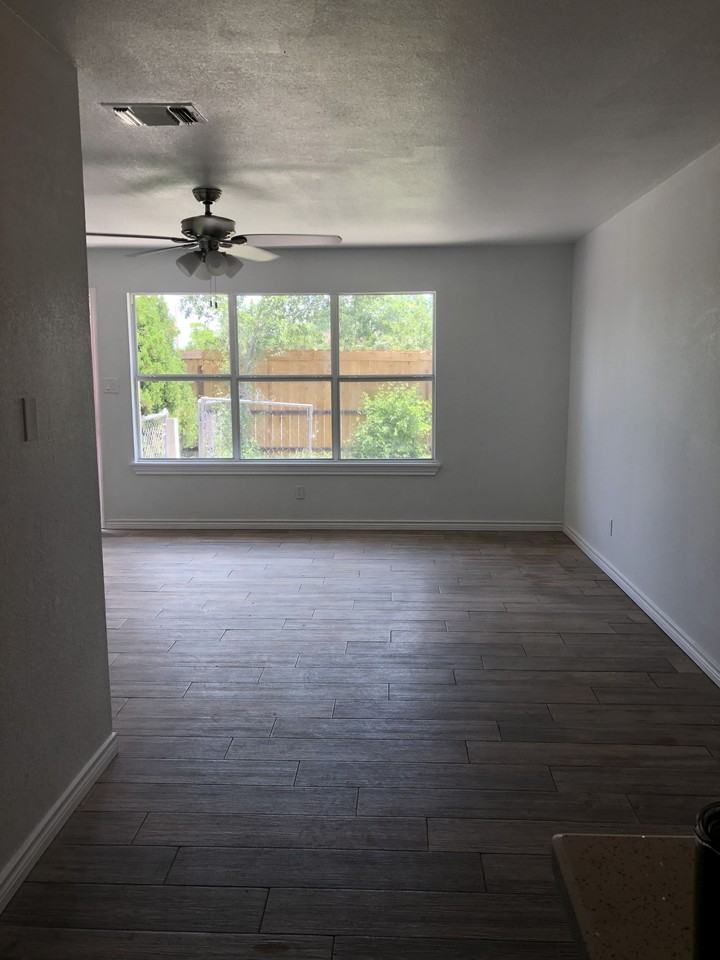 1206 N Main St #REAR - Photo 3 of 7