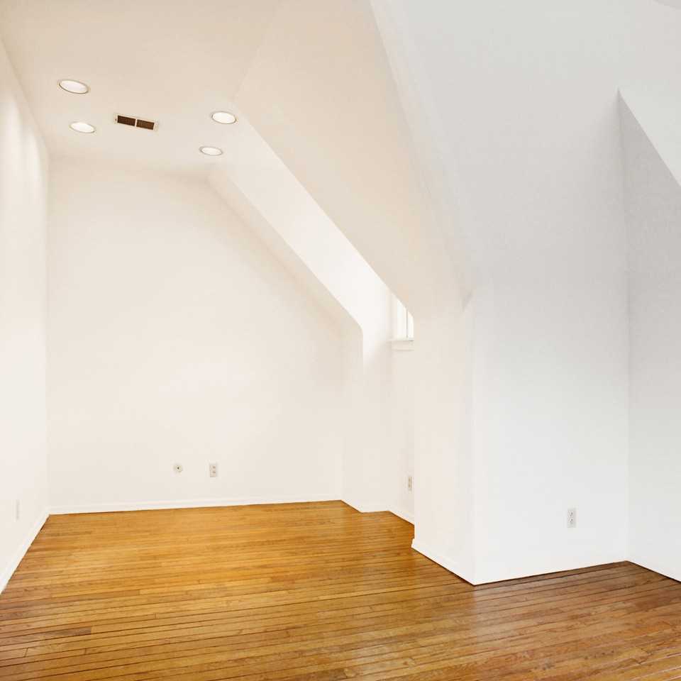 516 S Highland Ave #31 - Photo 3 of 5