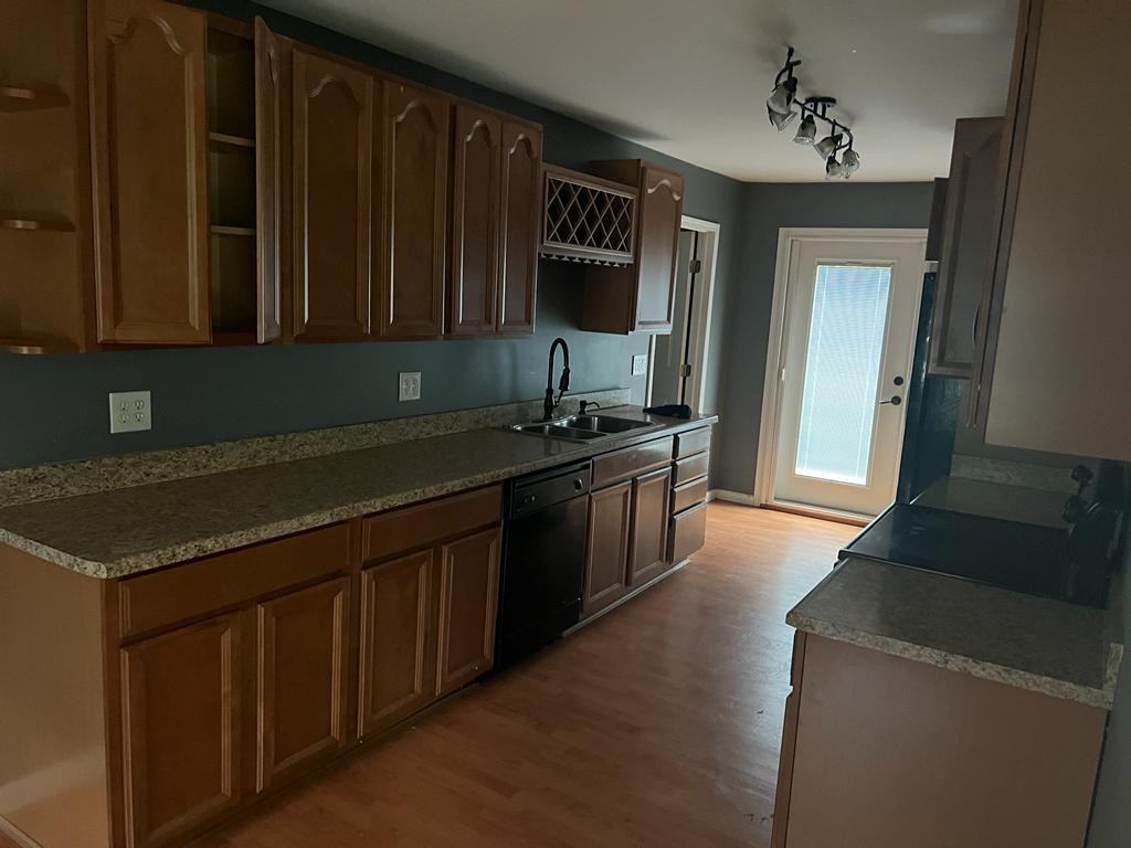 2880 Alexander Ave #NA - Photo 3 of 6