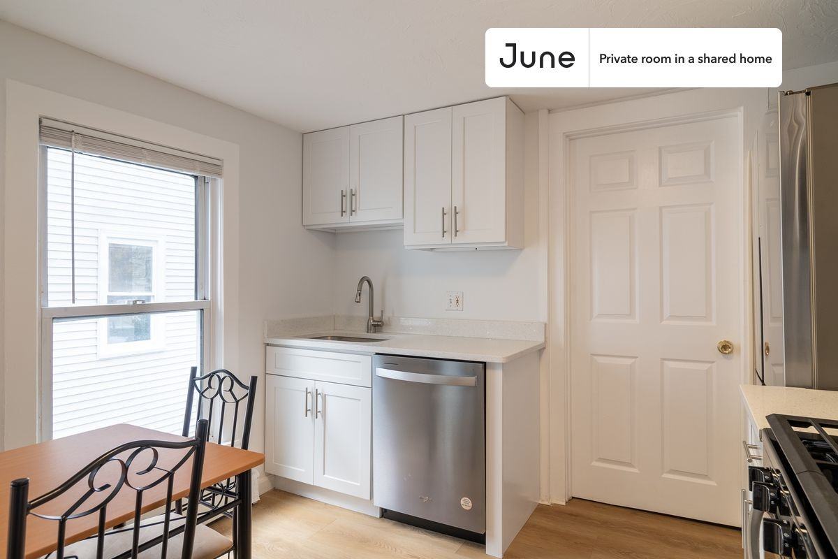 83 Winter St #D - Photo 4 of 14