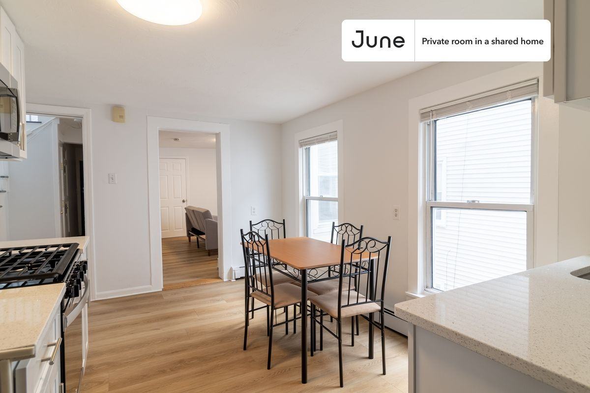 83 Winter St #D - Photo 5 of 14