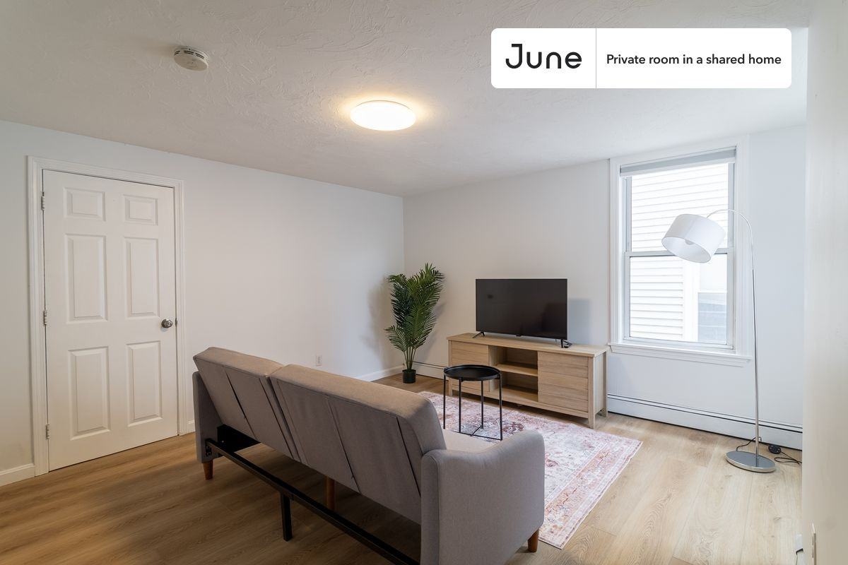 83 Winter St #D - Photo 6 of 14