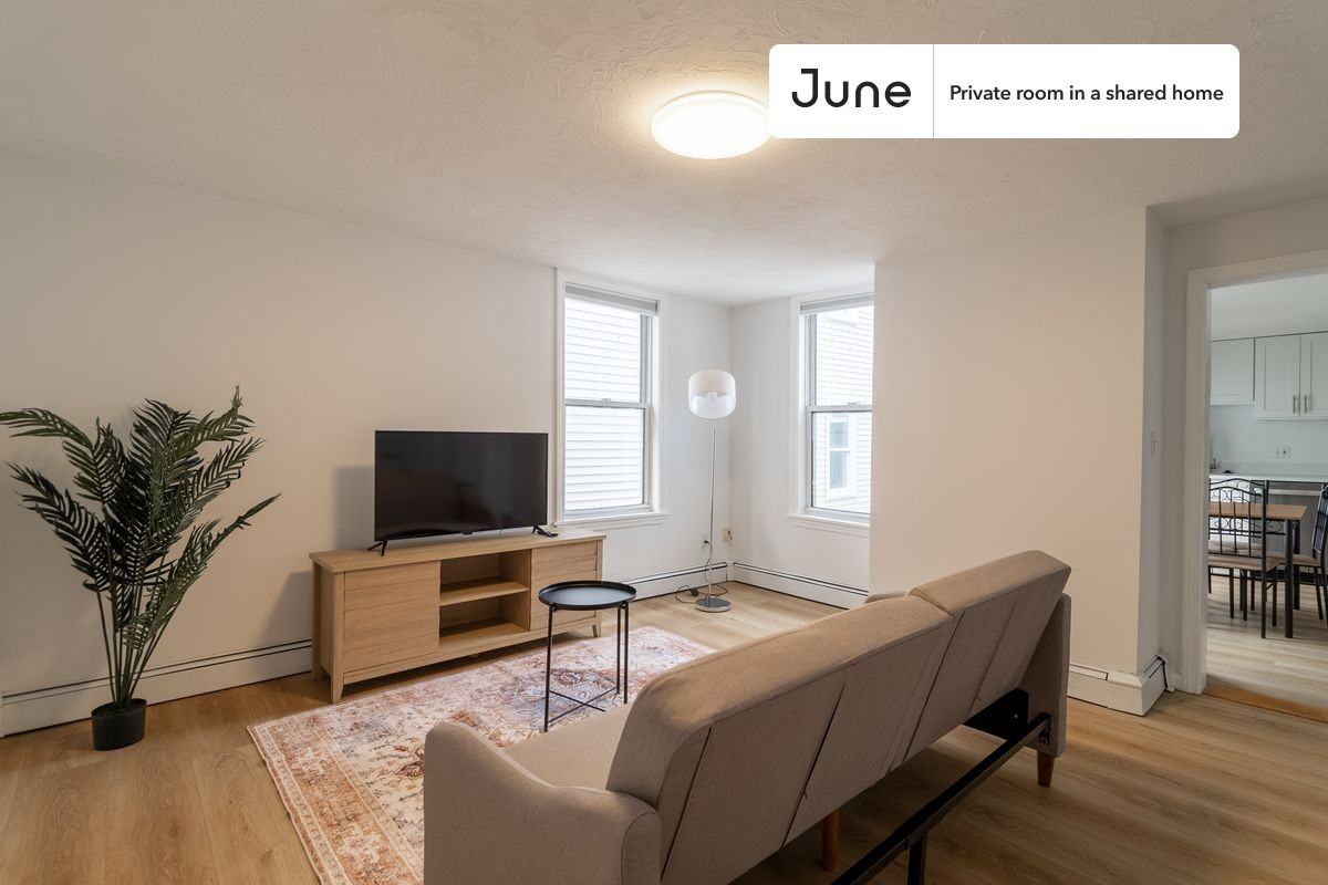 83 Winter St #D - Photo 7 of 14