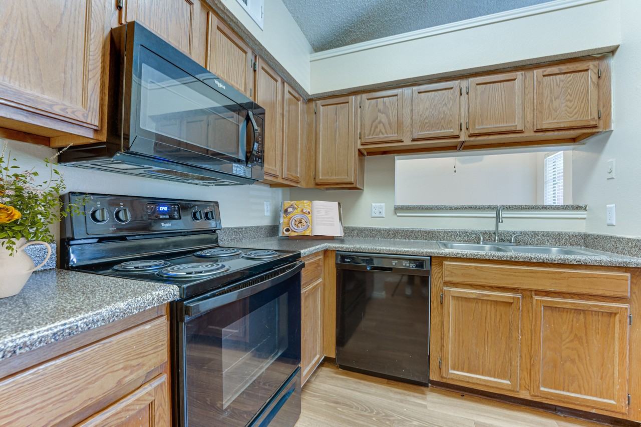 Hunters Hill - Photo 4 of 36