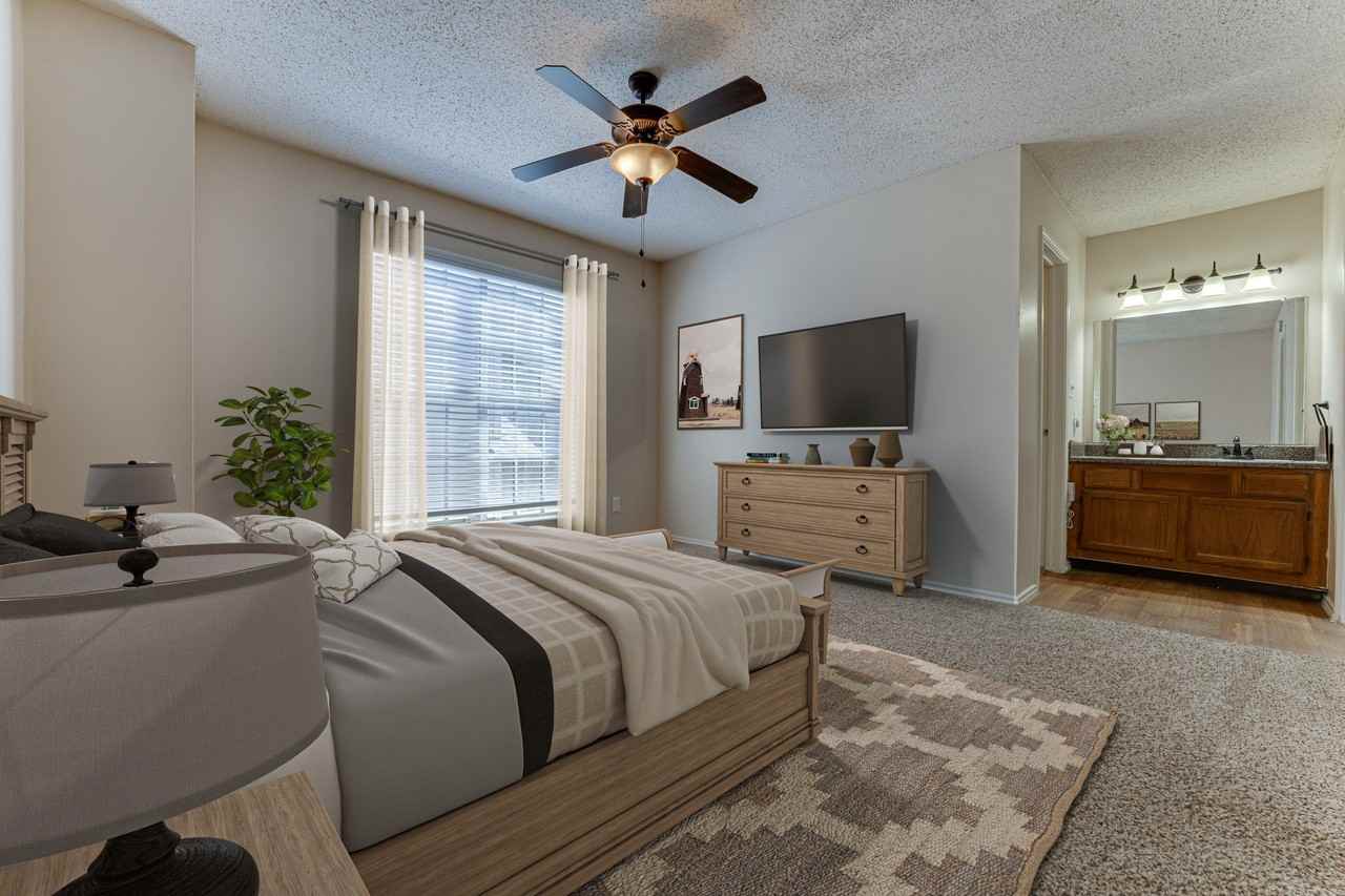 Hunters Hill - Photo 7 of 36