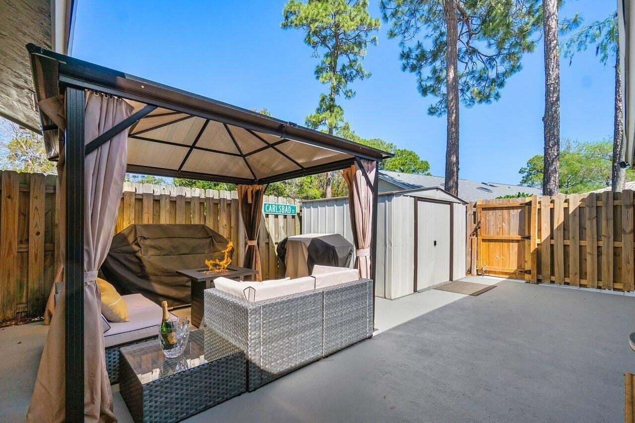 1106 Hyacinth Pl - Photo 6 of 35