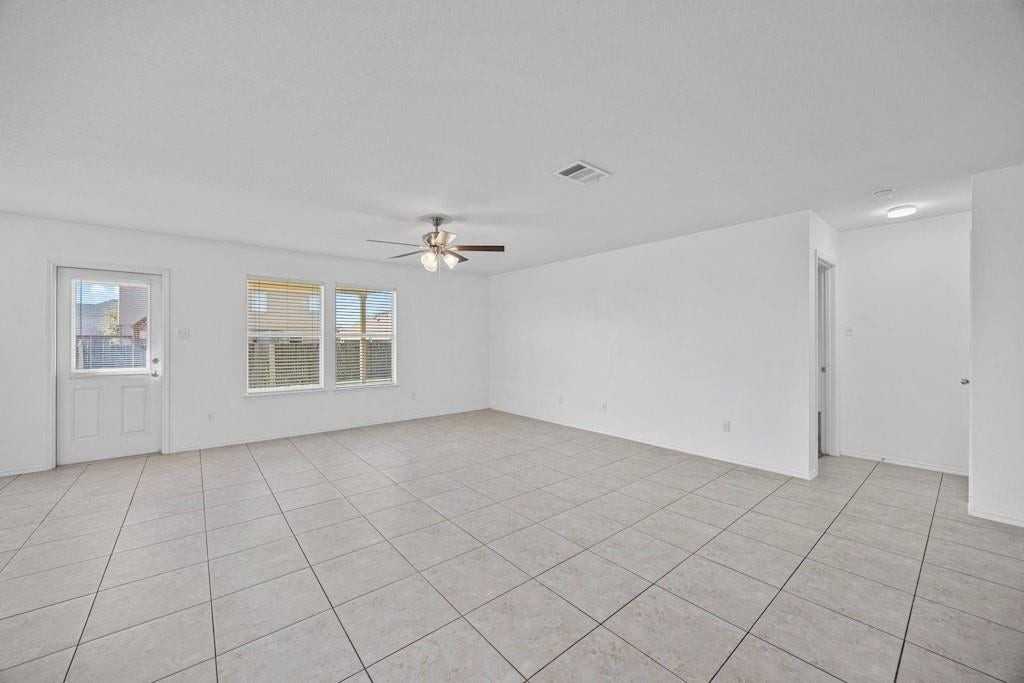 105 King Elder Ln - Photo 6 of 25