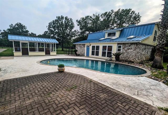 4308 Gordan Ln - Photo 2 of 35