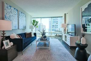 featured image of 355 E Ohio St