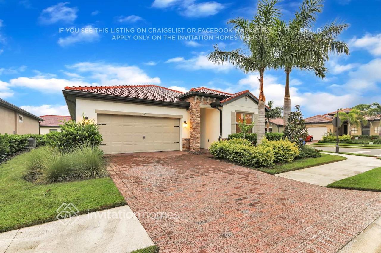 367 Toscavilla Blvd - Photo 2 of 23