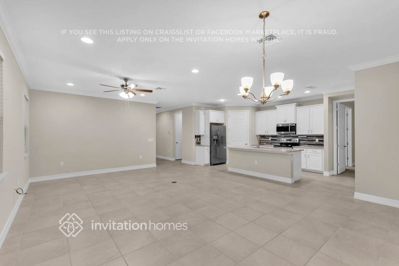 367 Toscavilla Blvd - Photo 4 of 23