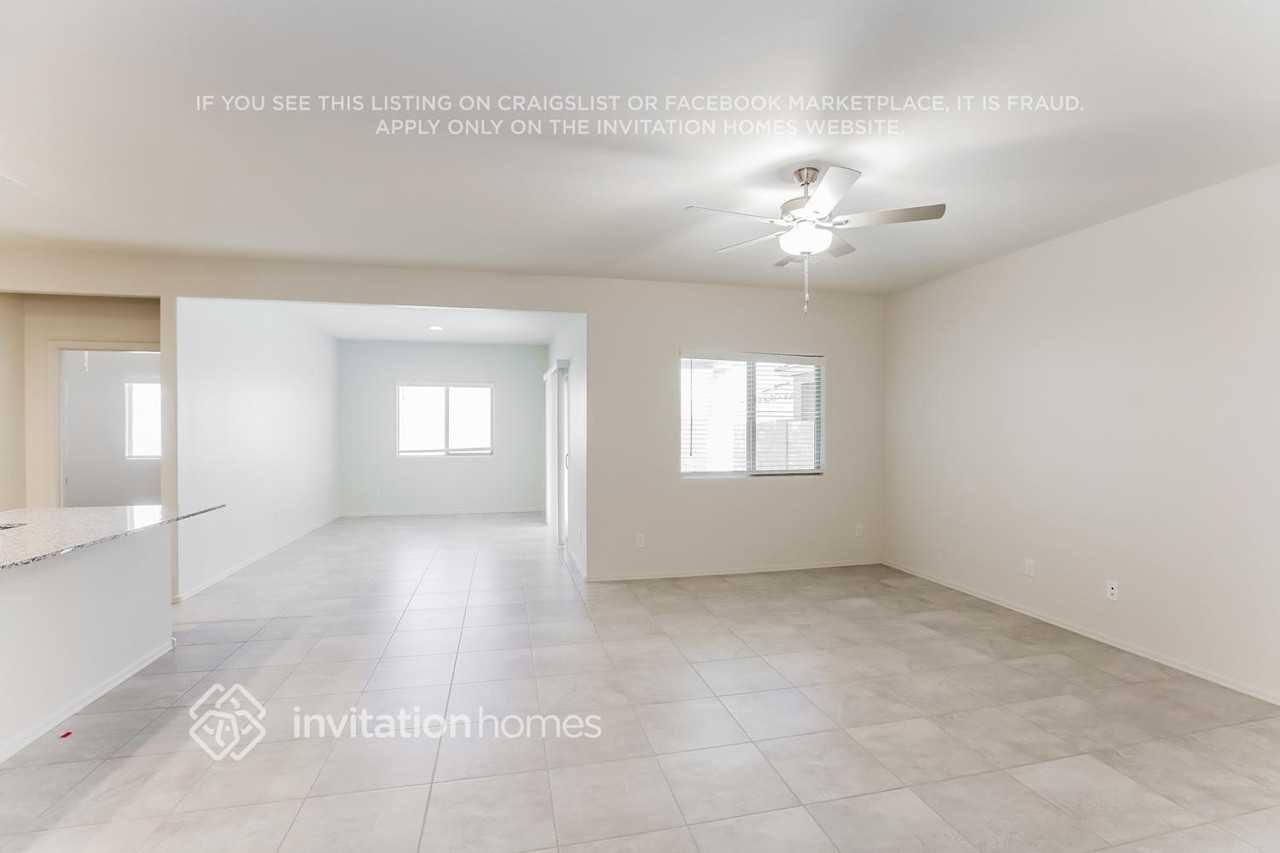 25318 W Romley Rd - Photo 4 of 22