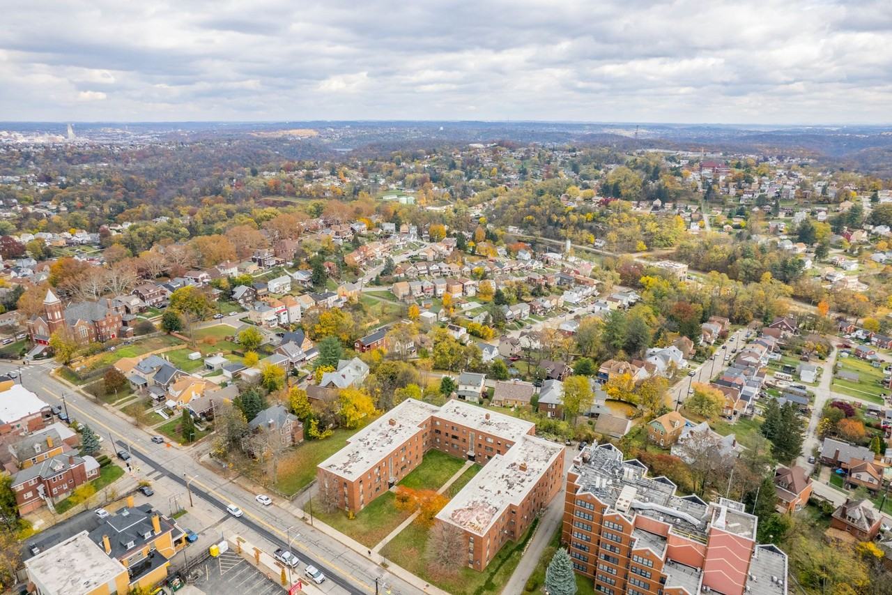 2117 Brownsville Road - Photo 5 of 50