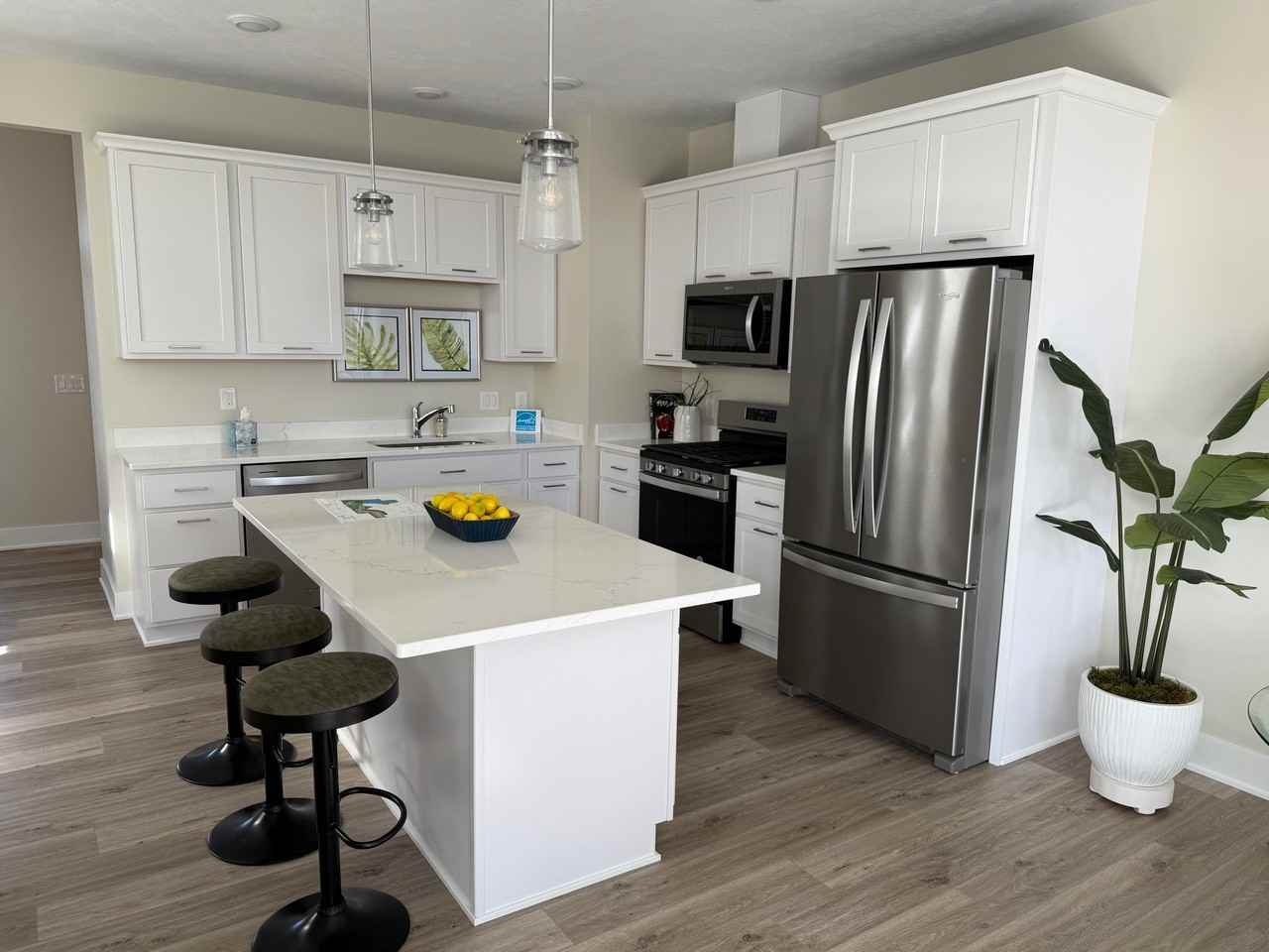 2260 Watertown Way - Photo 3 of 18