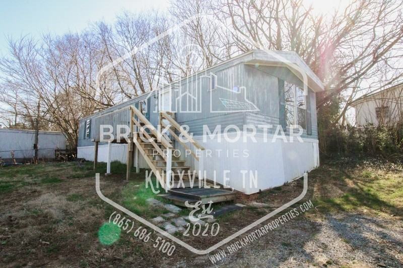 325 Rockford Cedar St