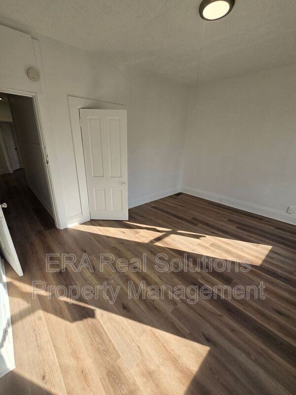 46 S Hague Ave - Photo 2 of 16