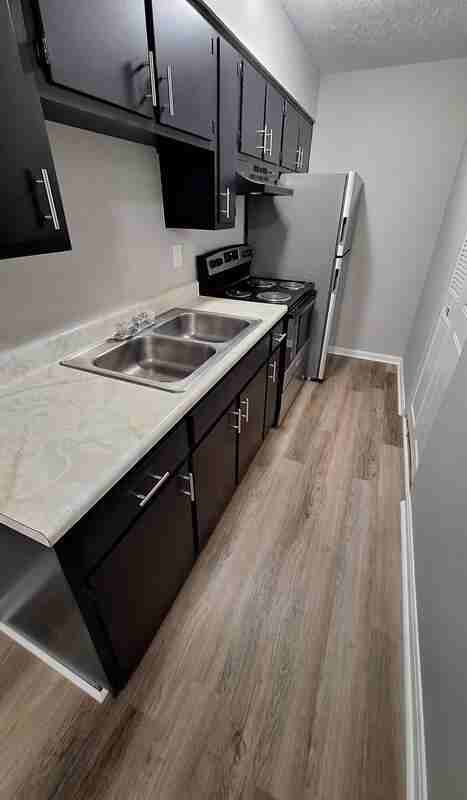 672 Knox Blvd #32