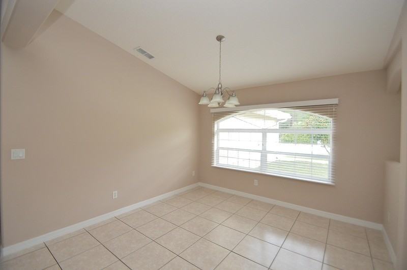 102 Pine Circle Dr - Photo 6 of 26