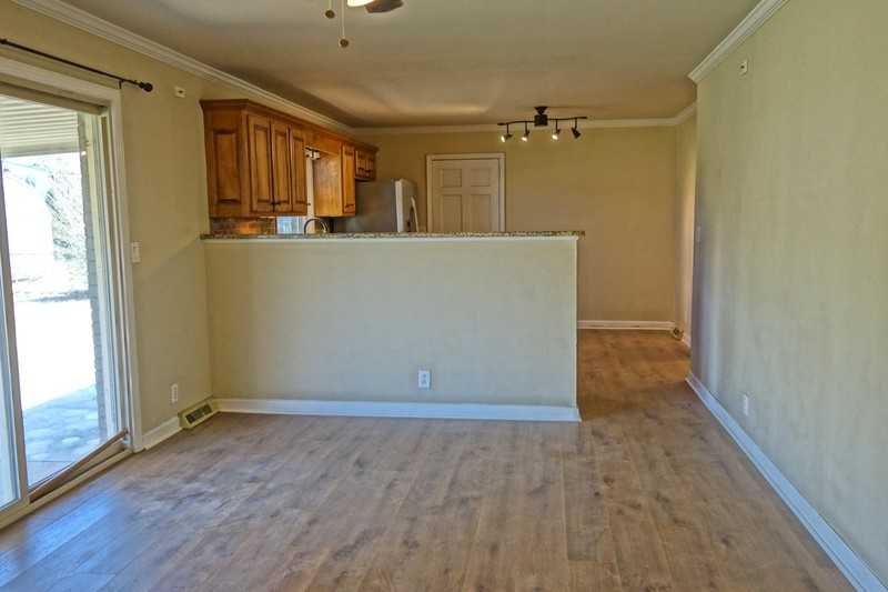 905 Coronado Ave Se - Photo 4 of 18