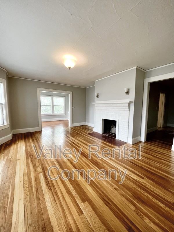 1655 Northampton St - Photo 2 of 14